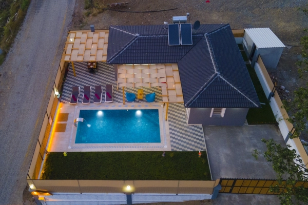 Villa dedekavak havuz 2 7089